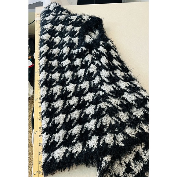 Womens S/M Sioni Houndstooth Sweater‎ Vest Black White Eyelash Fringe Open Front - Picture 7 of 7